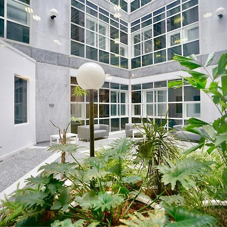 Apartmán Bayard Plaza Peterborough Exteriér fotografie