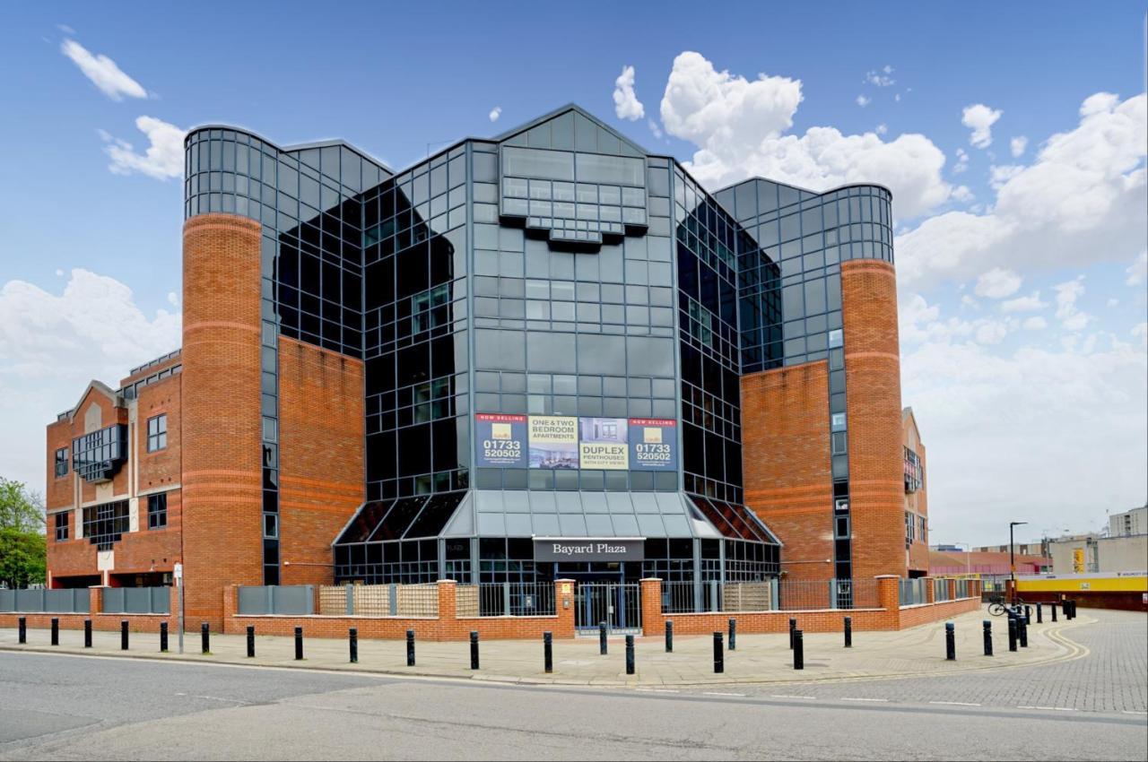 Apartmán Bayard Plaza Peterborough Exteriér fotografie