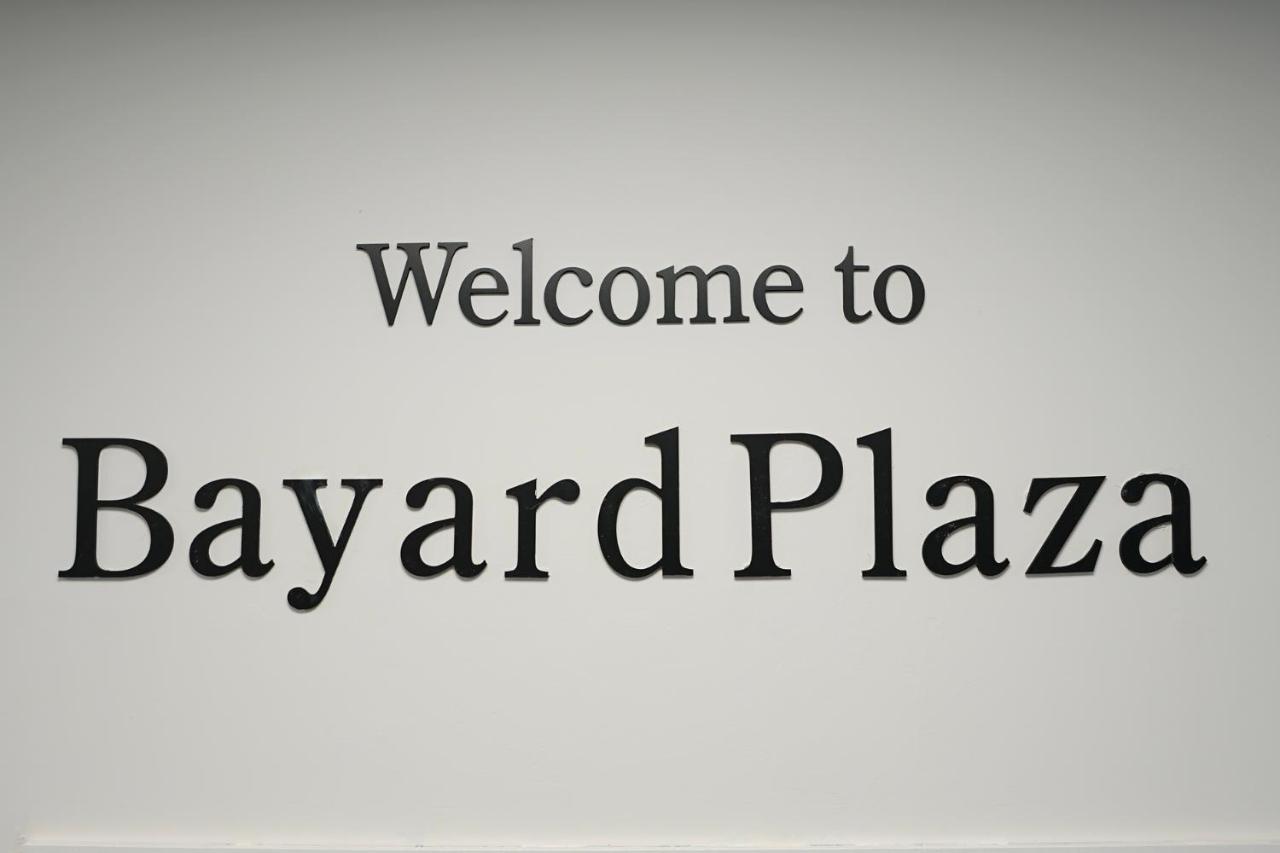 Apartmán Bayard Plaza Peterborough Exteriér fotografie