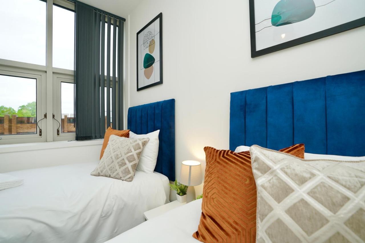 Apartmán Bayard Plaza Peterborough Exteriér fotografie